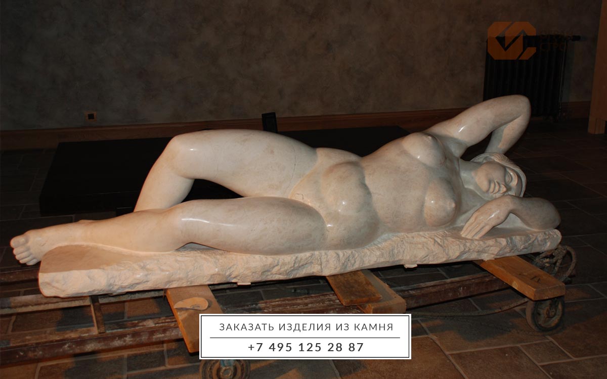 Скульптура-лежачая-мрамор-Бурда-Беж-1